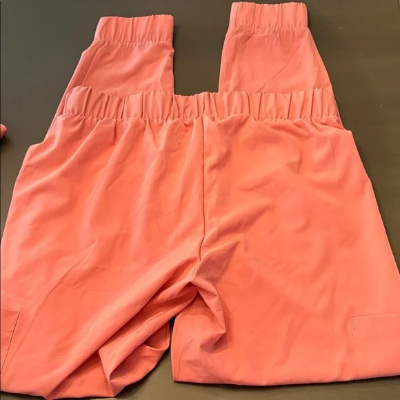 Hanes Coral Scrub Set - Picture 2 of 3